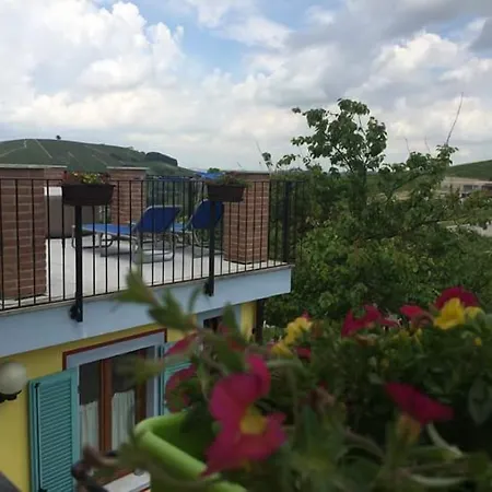 La Terrazza Del Barbaresco Frühstückspension 3*