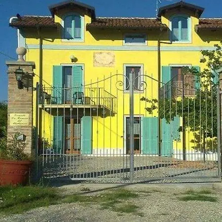 La Terrazza Del Barbaresco 住宿加早餐酒店 Neviglie
