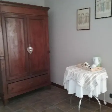 La Terrazza Del Barbaresco 住宿加早餐酒店 Neviglie