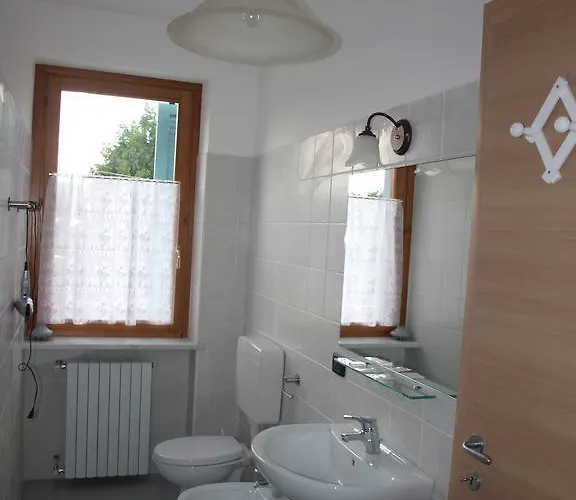 Oda ve Kahvaltı La Terrazza Del Barbaresco 3*